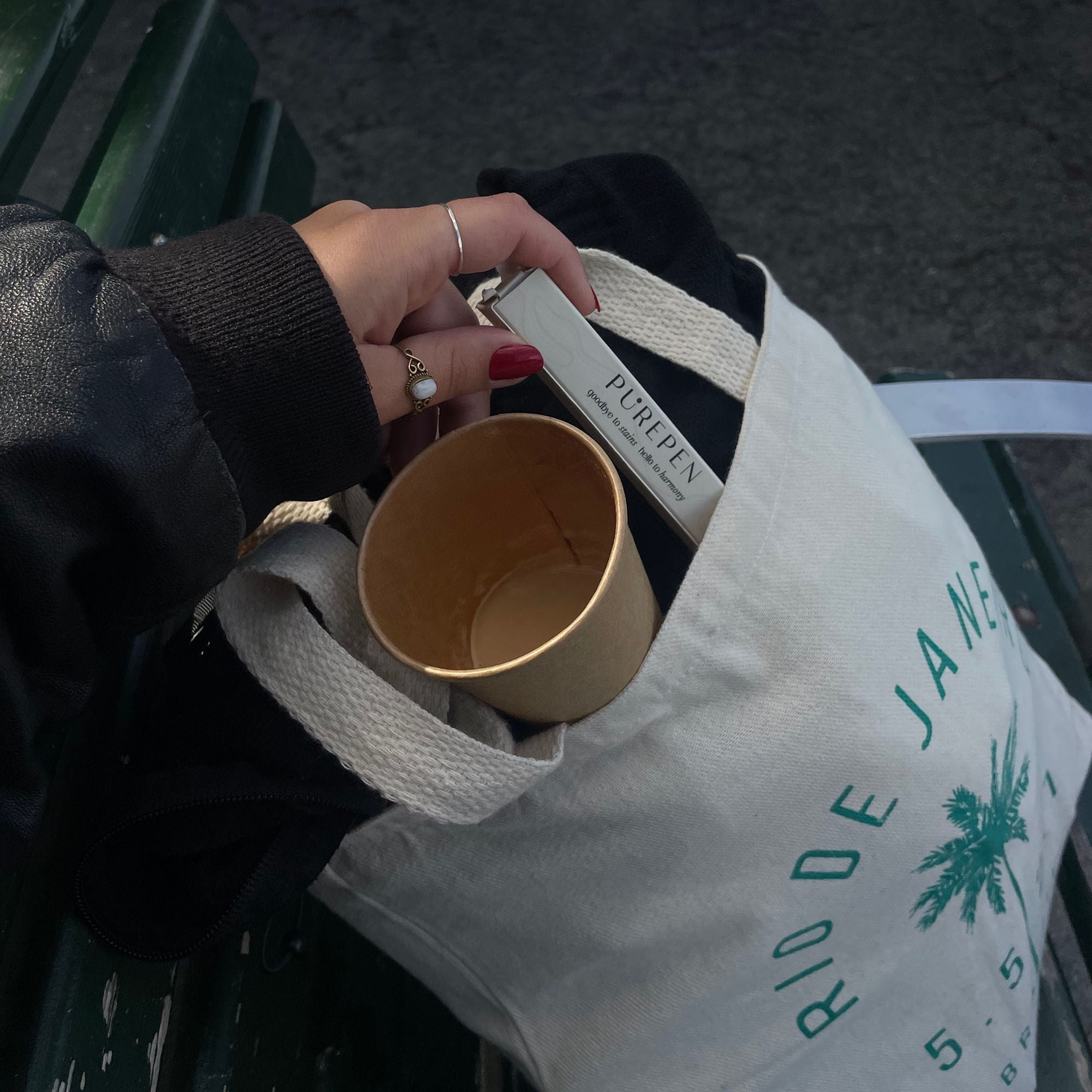 2000 x 2000.jpg__PID:b1c06b44-5abb-4e02-be1a-8fbf0dc0fb30